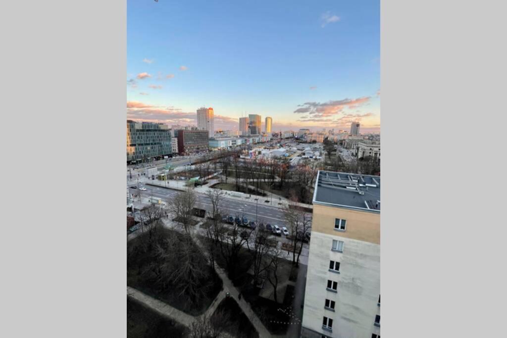 Super Apartament BROWN 2x Metro NOWY WiFi Netflix Spotify Panorama Miasta Varsóvia Exterior foto